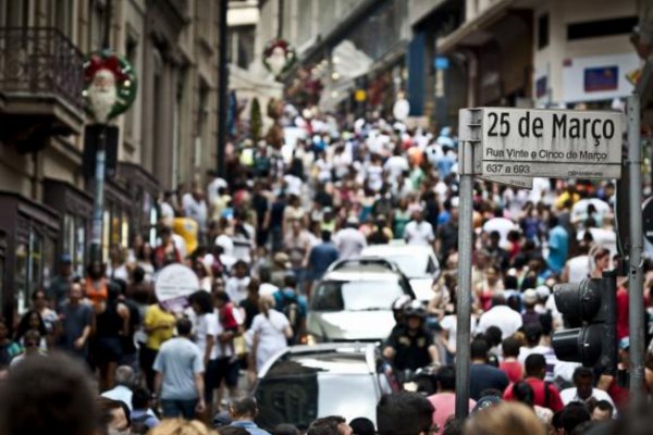 Brasil j&aacute; tem mais de 207 milh&otilde;es de habitantes, diz IBGE