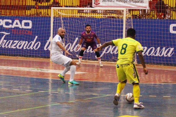 Copagril Futsal vence o Castro e assume a vice-lideran&ccedil;a do Paranaense S&eacute;rie Ouro