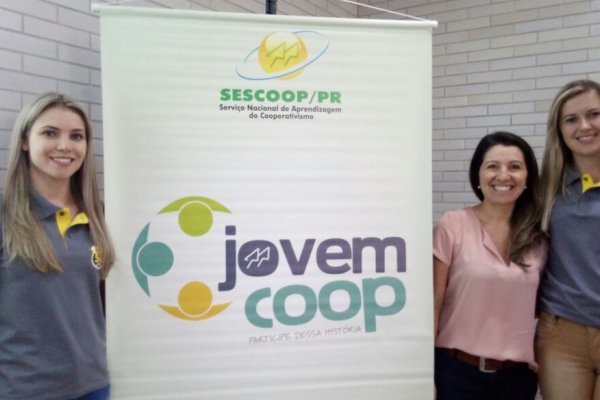 Representantes da ACJC participam de encontro de lideran&ccedil;as em Curitiba