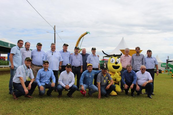 Secret&aacute;rio Estadual da Agricultura do Paran&aacute; prestigia Dia de Campo Copagril 2018