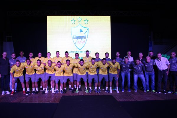 Homenagens, novidades e presen&ccedil;as especiais marcam apresenta&ccedil;&atilde;o do elenco da Copagril Futsal