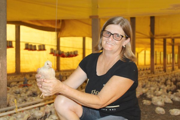 Cresce participa&ccedil;&atilde;o das mulheres nas atividades do campo