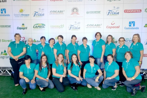 Mulheres da Copagril participam de Encontro Estadual de Lideran&ccedil;as Femininas
