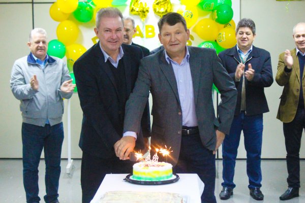 Comemora&ccedil;&otilde;es marcam anivers&aacute;rio de 48 anos da Copagril