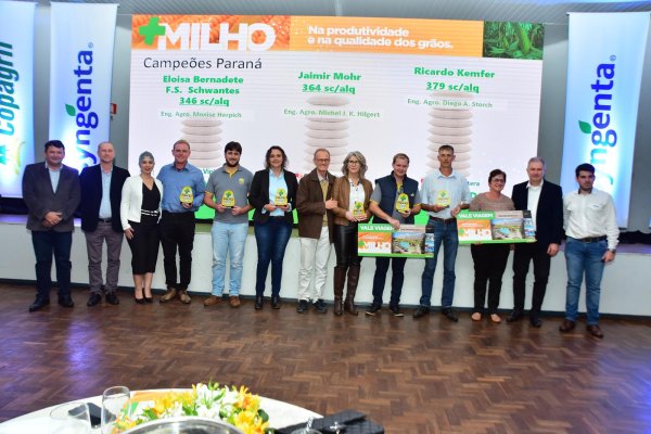 Agricultores da Copagril s&atilde;o homenageados no programa Grano Top da Syngenta