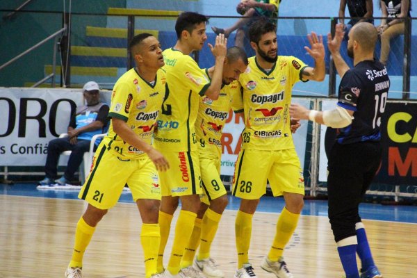Visando garantir a lideran&ccedil;a da S&eacute;rie Ouro, Copagril Futsal enfrenta o Marreco fora de casa