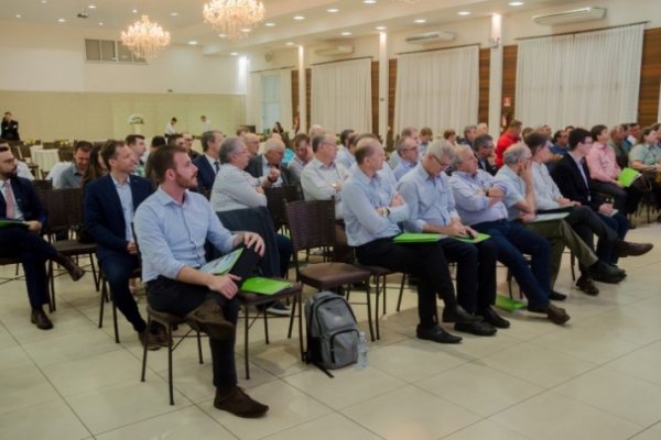 Cooperativas da regi&atilde;o oeste participam do Encontro de N&uacute;cleos Cooperativos da Ocepar