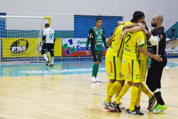 Copagril Futsal enfrenta o Matel&acirc;ndia nessa quarta-feira valendo vaga na semifinal do Paranaense