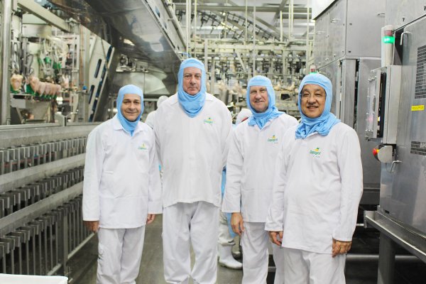 Secret&aacute;rio de Estado da Agricultura visita Unidade Industrial de Aves Copagril