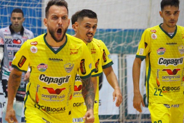 Copagril vence o Cascavel e t&eacute;cnico destaca evolu&ccedil;&atilde;o da equipe
