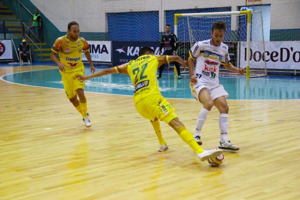AACC Copagril goleia e alcan&ccedil;a lideran&ccedil;a do Paranaense S&eacute;rie Ouro