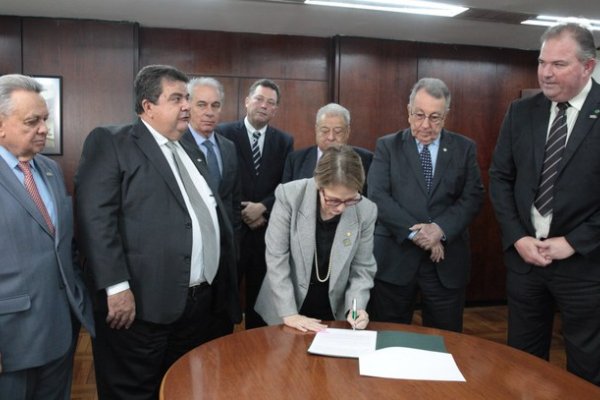 Minist&eacute;rio da Agricultura lan&ccedil;a programa Brasil Mais Cooperativo