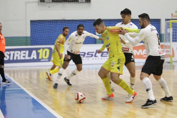 AACC Copagril joga bem mas sofre derrota diante o Corinthians