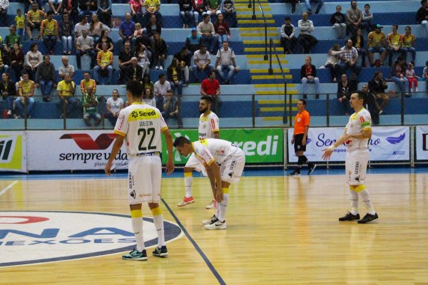AACC Copagril Futsal disputar&aacute; cl&aacute;ssico paranaense no Ney Braga nessa ter&ccedil;a