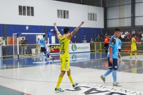 Copagril aplica goleada fora de casa e confirma vaga nas quartas de final da Liga Futsal Paran&aacute;