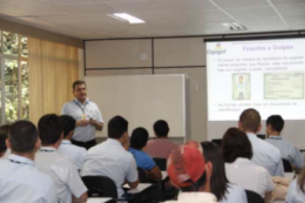 Copagril realiza curso de preven&ccedil;&atilde;o a fraudes, golpes e seguran&ccedil;a patrimonial                       