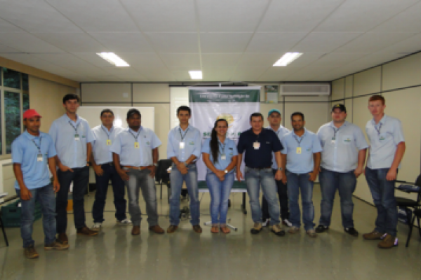 Funcion&aacute;rios participam de curso sobre dire&ccedil;&atilde;o segura e econ&ocirc;mica                            