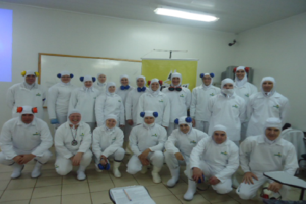 Auditores internos do Programa 5S visitam Unidade Industrial de Aves
