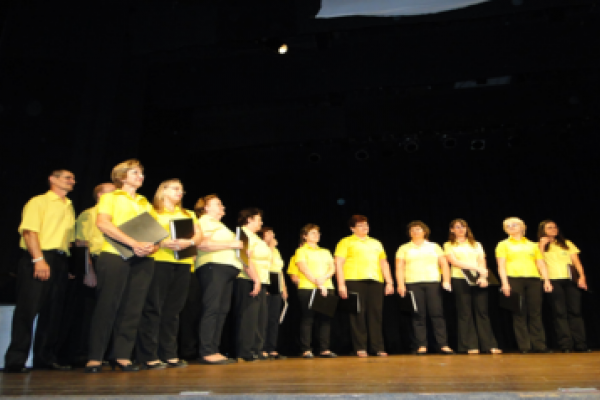 Coral Copagril se apresenta em Cascavel