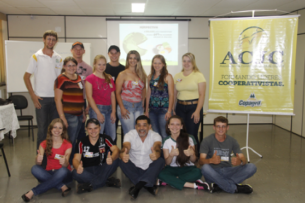 Workshop aprimoramento pessoal &ndash; semeando o futuro &eacute; realizado aos jovens cooperativistas