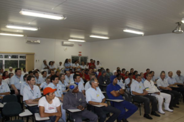 Copagril empossa membros da CIPA gest&atilde;o 2014