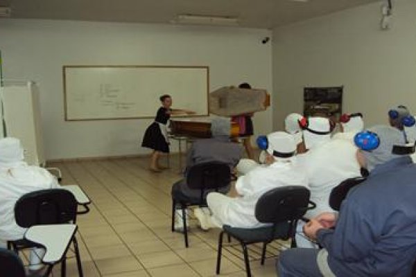 Cultura e divers&atilde;o: atra&ccedil;&otilde;es abrilhantam final de ano de funcion&aacute;rios da UIA