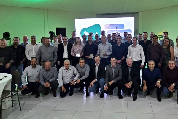 Copagril tem primeira turma formada no Programa de Lideran&ccedil;a F&ecirc;nix