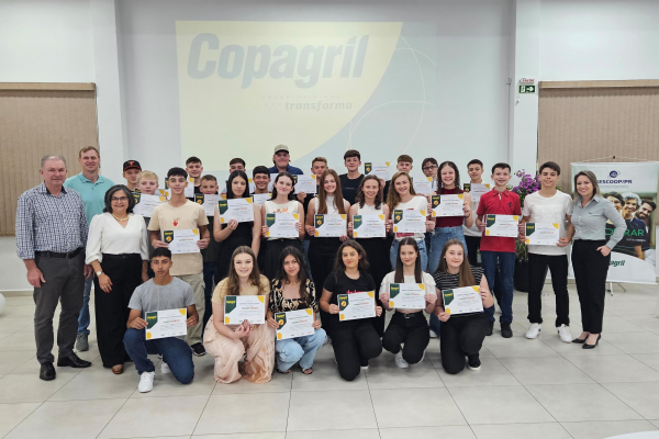 Copagril realiza formatura do Programa Cooper J&uacute;nior
