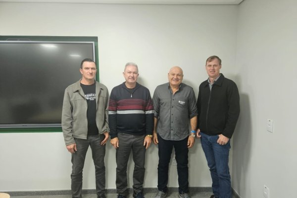 Presidente da Cooperativa Coasa visita Copagril para conhecer Programa Cr&eacute;dito de Carbono
