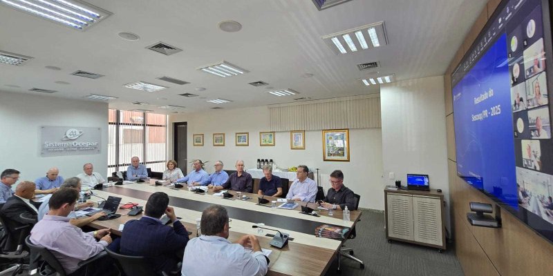 Diretor-presidente da Copagril participa de reuni&atilde;o estrat&eacute;gica do Sistema Ocepar 