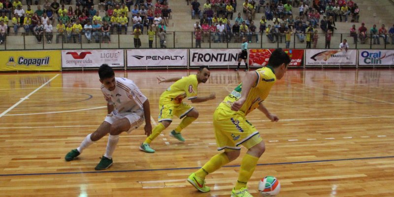 Jogo termina empatado em 3x3 contra o S&atilde;o Lucas de Paranava&iacute;