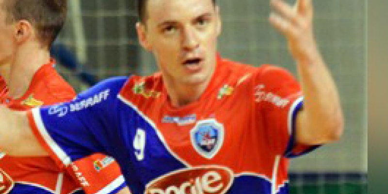 Copagril Futsal contrata o piv&ocirc; Tiago Selbach