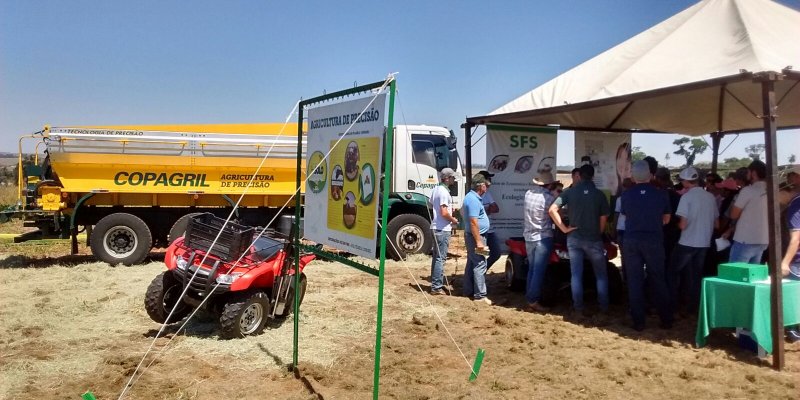 Produtores conhecem programa de corre&ccedil;&atilde;o e aduba&ccedil;&atilde;o de solo da Copagril