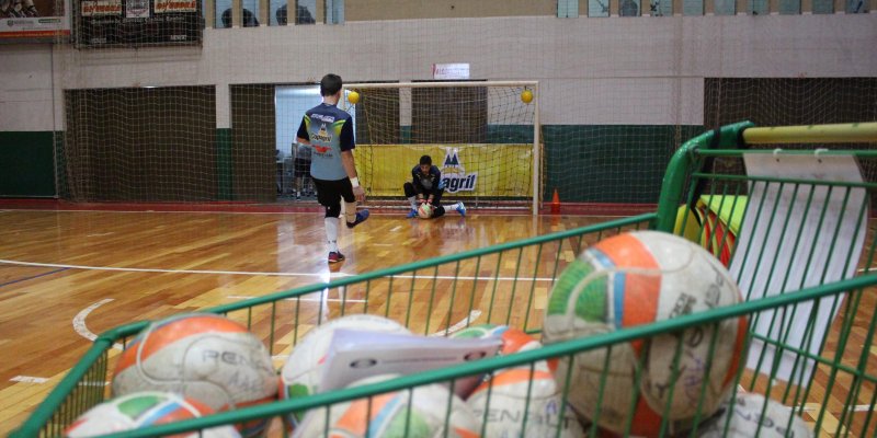 Copagril Futsal vai enfrentar outro time que goleou na estreia do Paranaense: o Cascavel