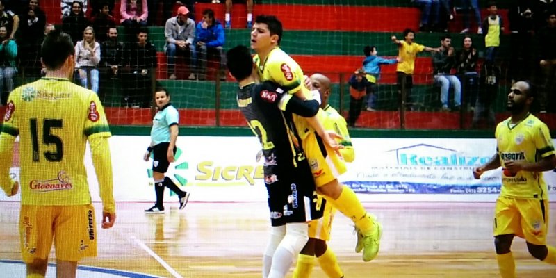 Vit&oacute;ria sobre Dois Vizinhos garante lideran&ccedil;a isolada para a equipe Copagril na Chave Ouro