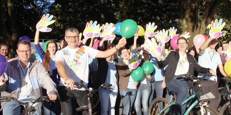 Funcion&aacute;rios do Centro Administrativo da Copagril realizam Dia de Pedalar