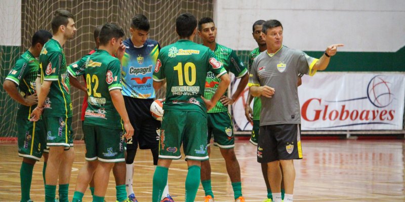 Copagril busca reabilita&ccedil;&atilde;o no Paranaense jogando hoje contra Paranava&iacute;