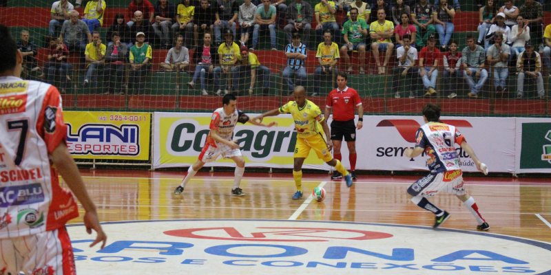 Vit&oacute;ria sobre Cascavel faz Copagril disparar na lideran&ccedil;a da Chave Ouro