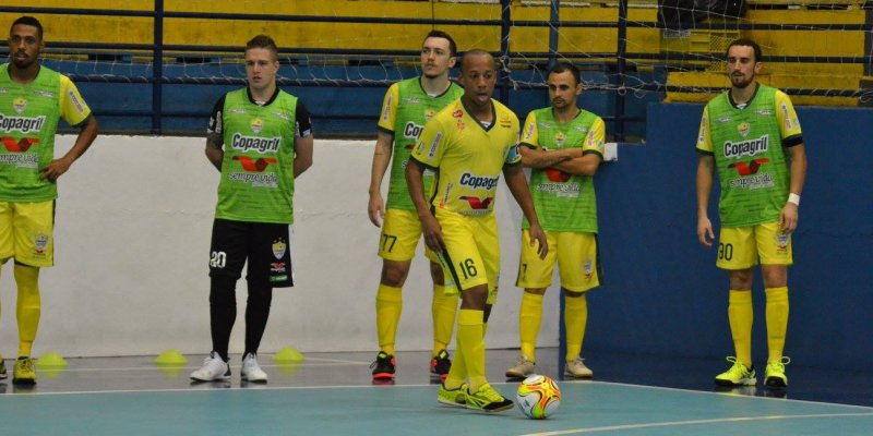 Copagril Futsal estreia com placar desfavor&aacute;vel na Ta&ccedil;a Brasil 2017
