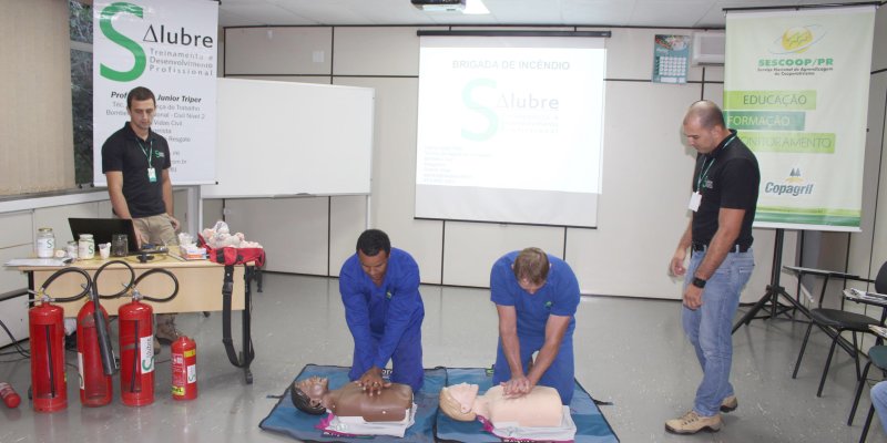 Curso de Brigada de Inc&ecirc;ndio capacita funcion&aacute;rios da Copagril
