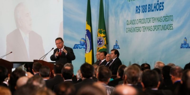 PAP: Governo federal anuncia R$ 190,2 bilh&otilde;es para a safra 2017/18