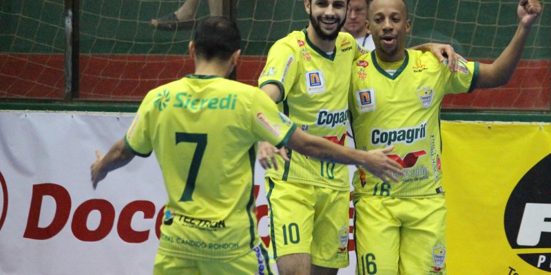 Copagril Futsal vence de virada o Marreco e fica entre os 4 primeiros do Paranaense S&eacute;rie Ouro