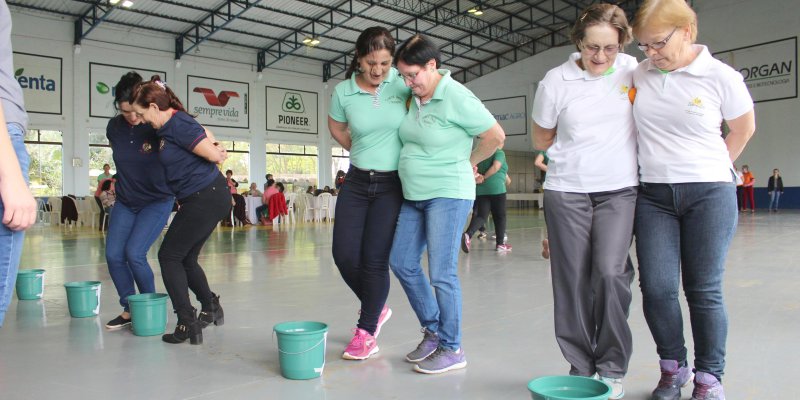 Atividades recreativas fazem sucesso nas Olimp&iacute;adas da ACFC