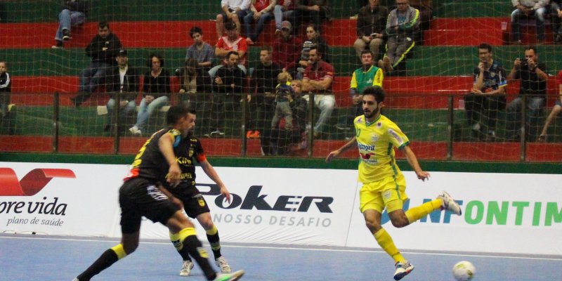 Eduardo Jab&aacute; n&atilde;o faz mais parte do elenco da Copagril Futsal