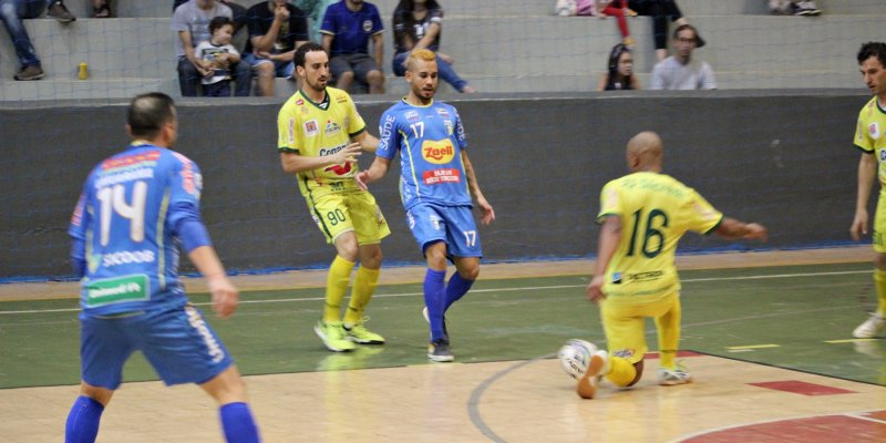Copagril Futsal estreia com placar desfavor&aacute;vel nos Jogos Abertos do Paran&aacute;