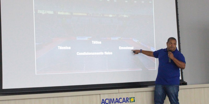Marcelo Rodrigues realiza palestra sobre marketing esportivo em Marechal C&acirc;ndido Rondon