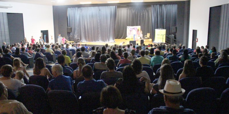 Cerca de 400 pessoas prestigiam 1&ordf; etapa da Maratona Cultural da ACJC