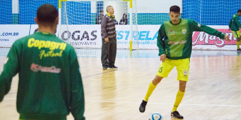 Copagril Futsal enfrenta o Blumenau pela Liga Nacional nessa segunda-feira
