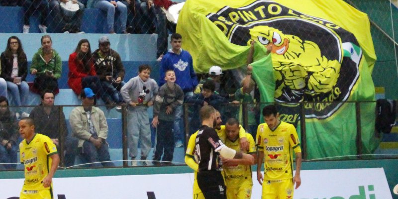 Copagril Futsal e Marreco duelam nessa quinta valendo a lideran&ccedil;a da S&eacute;rie Ouro