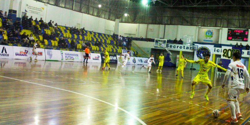 Copagril Futsal vence fora de casa e se isola na lideran&ccedil;a do Paranaense
